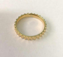 Load image into Gallery viewer, Narrow brass wheel ring. SG0189