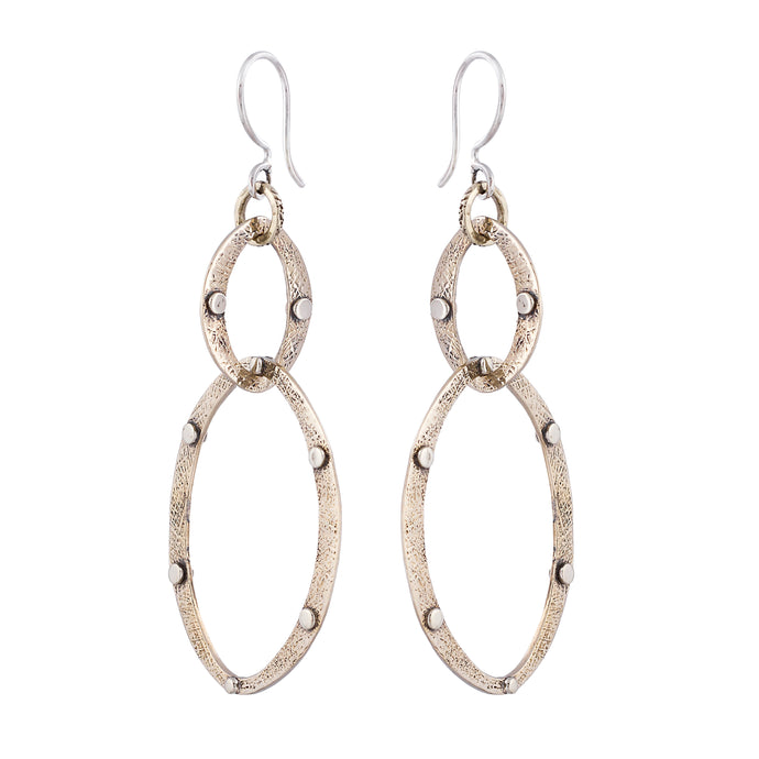Intertwined Silver Ovals with Silver Dots Detail - JP0567Z